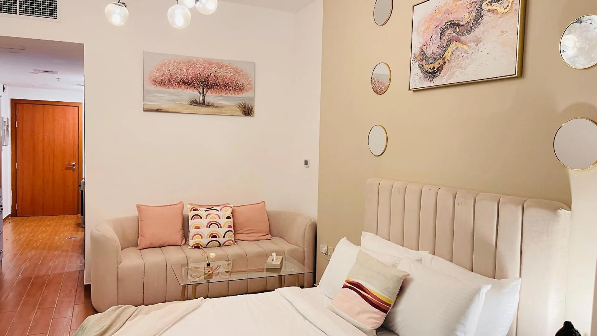 Aesthetically Designed Lavish Apt, Near Marina Dubai Lejlighed