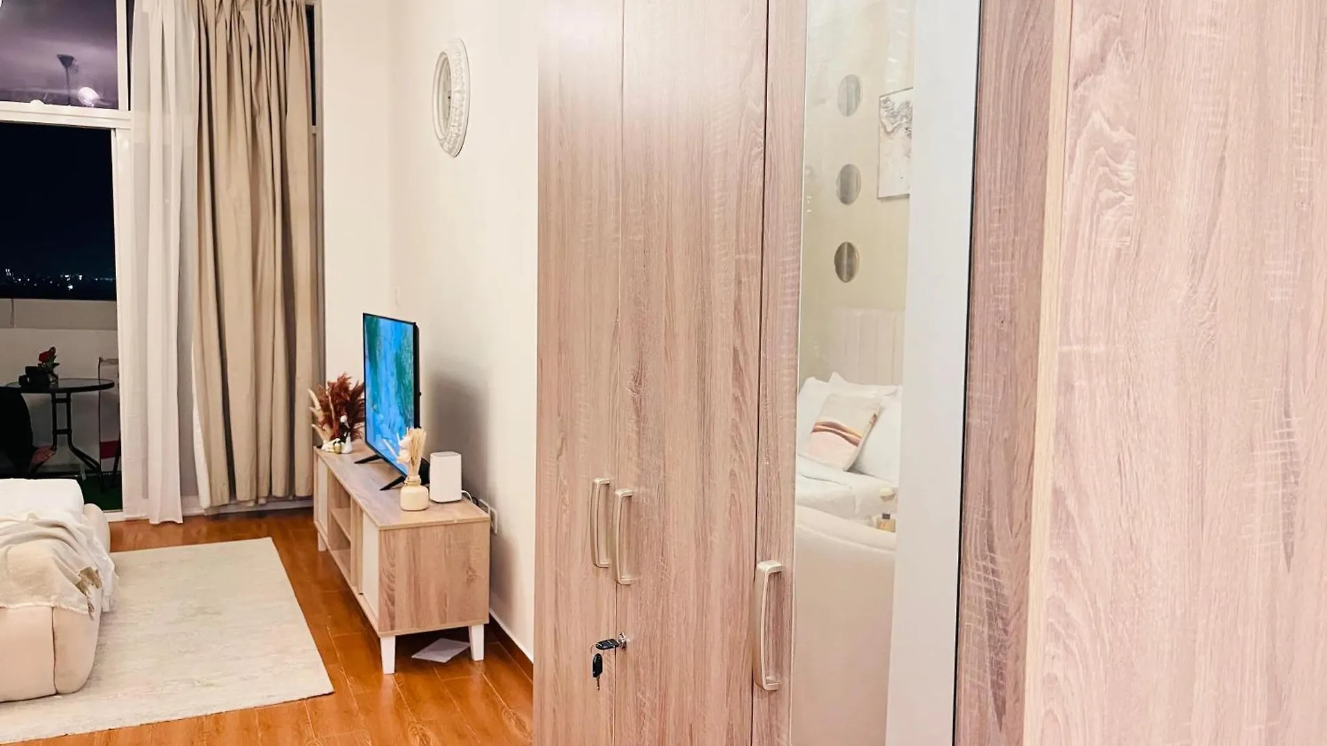 Aesthetically Designed Lavish Apt, Near Marina Dubai United Arab Emirates
